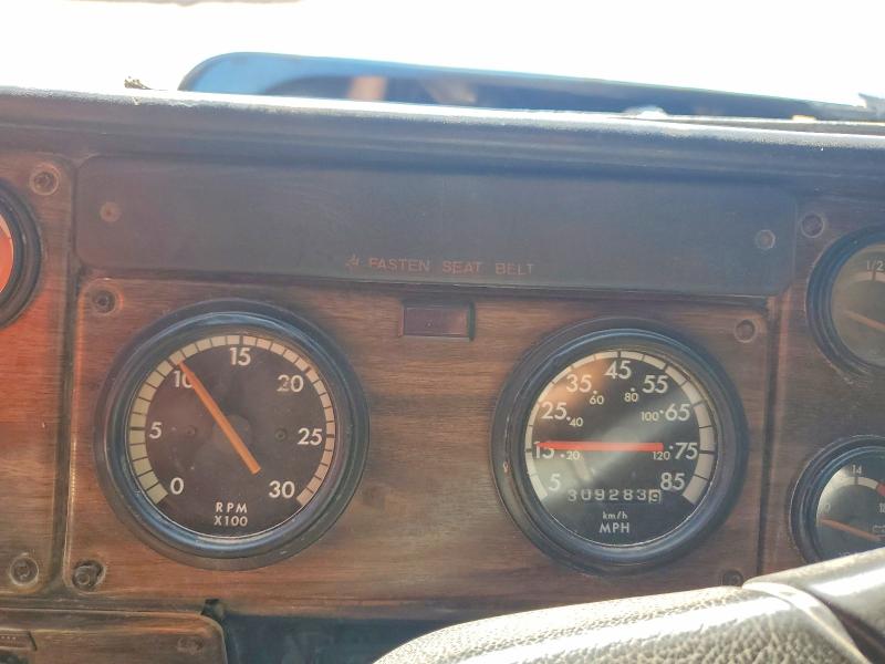 58379606 :رقم المزاد ، 1FUYDZYB4SH587978 vin ، 1995 Freightliner Fld120 مزاد بيع