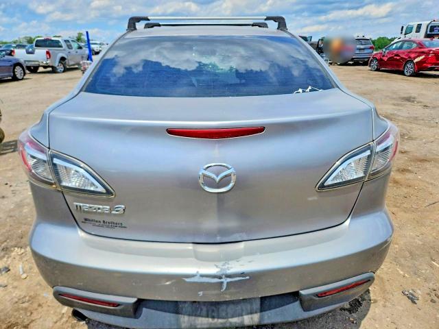 57939226 :رقم المزاد ، JM1BL1VG9B1401149 vin ، 2011 Mazda 3 مزاد بيع