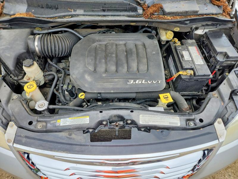 56713026 :رقم المزاد ، 2A4RR5DG8BR768359 vin ، 2011 Chrysler Town & Country مزاد بيع