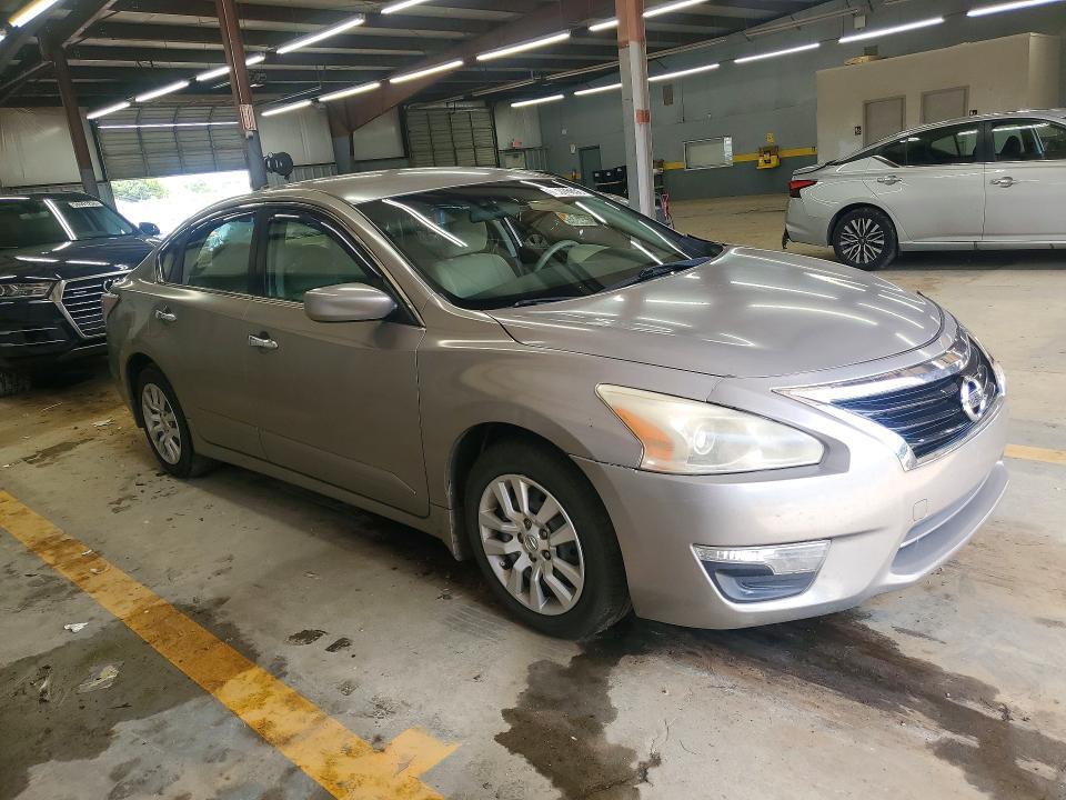 58076656 :رقم المزاد ، 1N4AL3AP8FN910876 vin ، 2015 Nissan Altima مزاد بيع