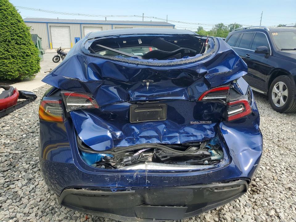 2025 Tesla Model Y მანქანა იყიდება აუქციონზე, vin: 7SAYGDEF6SA352748, აუქციონის ნომერი: 55920856