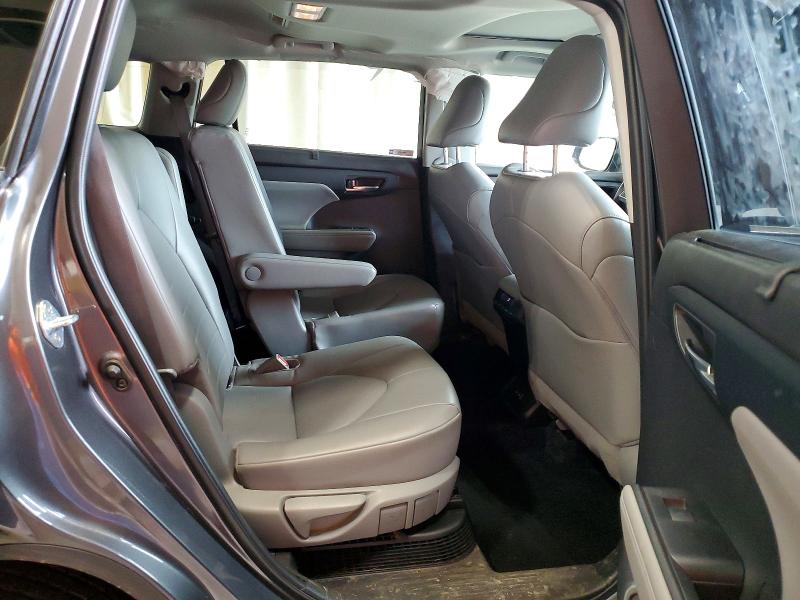 Auction sale of the 2022 Toyota Highlander Hybrid, vin: 5TDGBRCH5NS558736, lot number: 57938066