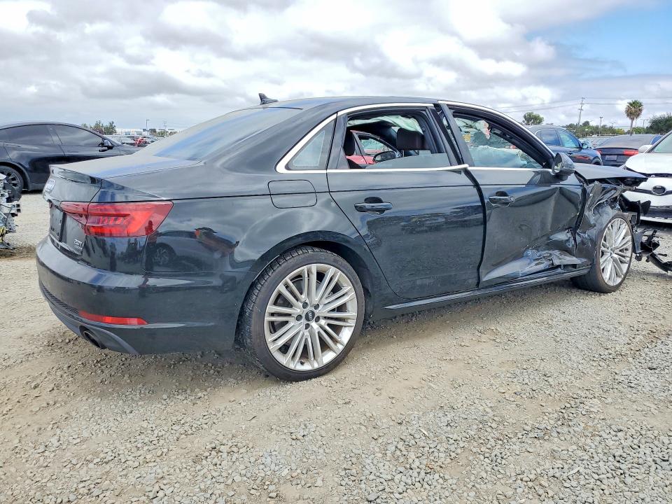 57769326 :رقم المزاد ، WAUENAF4XJA063526 vin ، 2018 Audi A4 مزاد بيع