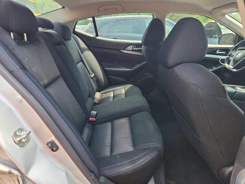 57527776 :رقم المزاد ، 1N4AA6AP1HC439014 vin ، 2017 Nissan Maxima مزاد بيع