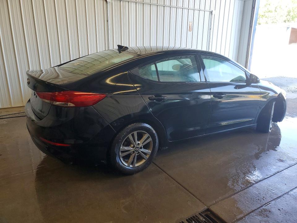 Продажа на аукционе авто 2018 Hyundai Elantra, vin: 5NPD84LFXJH392281, номер лота: 58742136