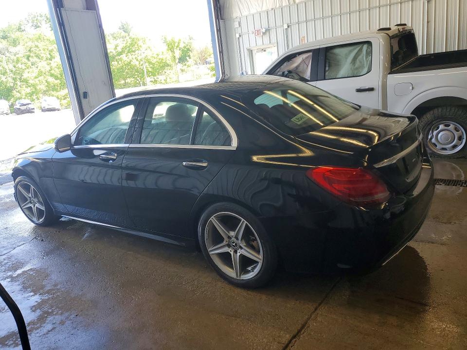 57421626 :رقم المزاد ، 55SWF4KB9HU213295 vin ، 2017 Mercedes-benz C مزاد بيع