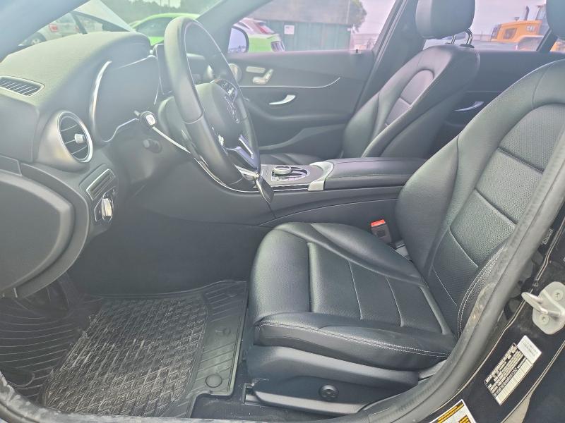 95588675 :رقم المزاد ، W1KWF8DB4MR651352 vin ، 2021 Mercedes-benz C مزاد بيع