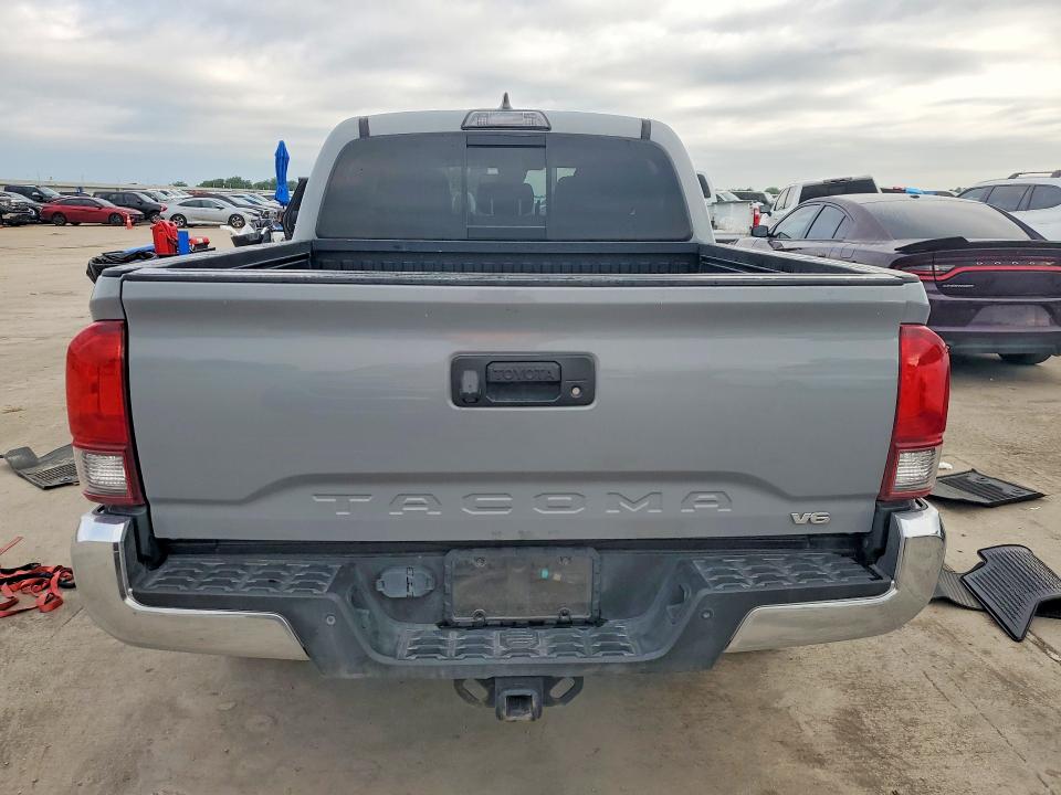 Продажа на аукционе авто 2018 Toyota Tacoma, vin: 3TMCZ5AN2JM134744, номер лота: 55920316