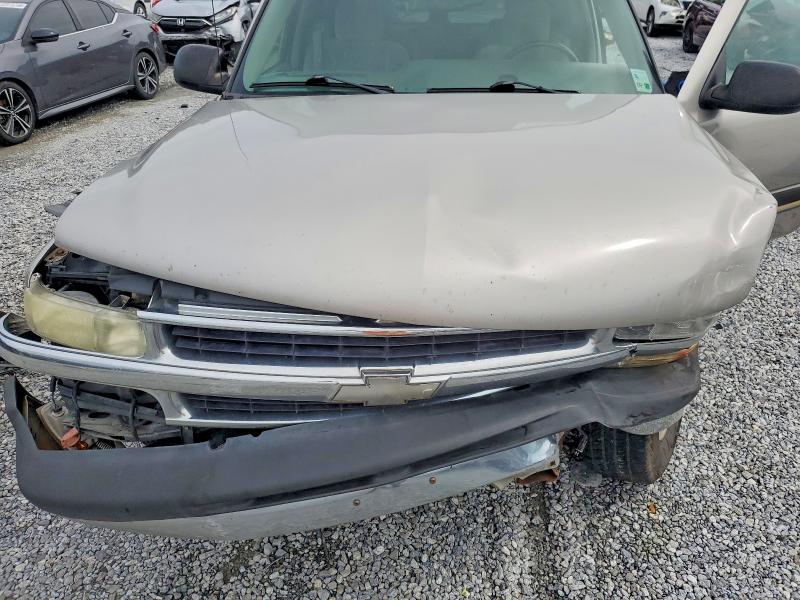 57070576 :رقم المزاد ، 3GNEC16Z84G294989 vin ، 2004 Chevrolet Suburban مزاد بيع