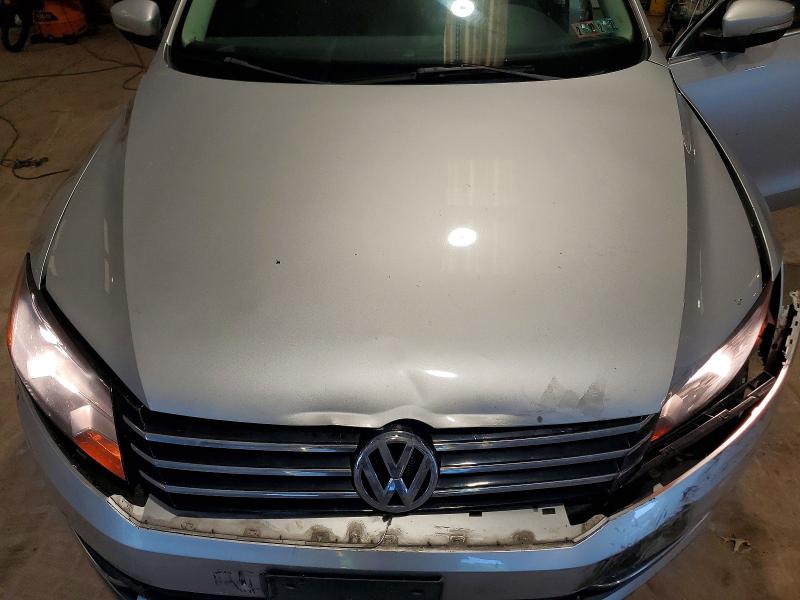 2013 Volkswagen Passat მანქანა იყიდება აუქციონზე, vin: 1VWBP7A38DC104307, აუქციონის ნომერი: 57161466