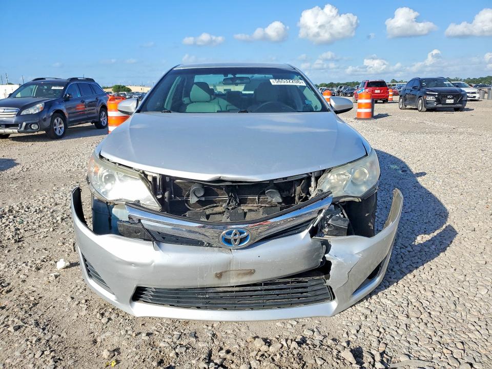 2013 Toyota Camry Hybrid მანქანა იყიდება აუქციონზე, vin: 4T1BD1FK7DU079138, აუქციონის ნომერი: 56532206