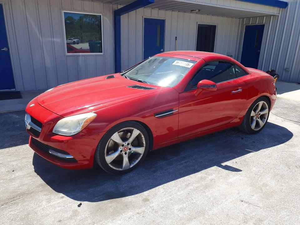 56282596 :رقم المزاد ، WDDPK5HA1DF050093 vin ، 2013 Mercedes-benz Slk مزاد بيع
