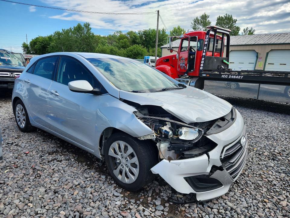 56628446 :رقم المزاد ، KMHD35LH2HU368249 vin ، 2017 Hyundai Elantra Gt مزاد بيع