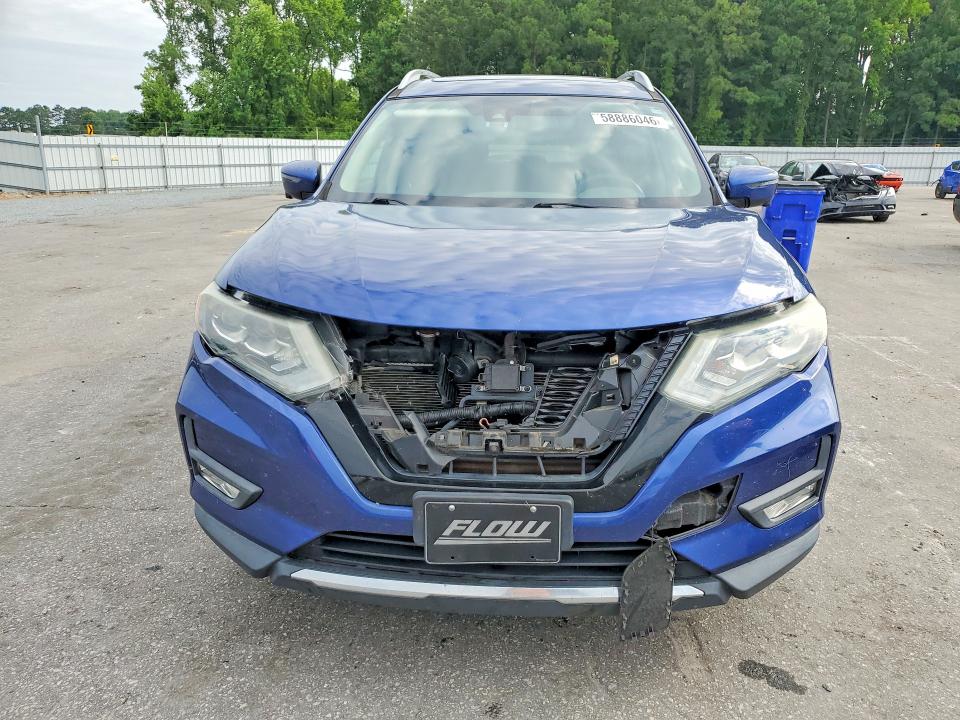 2017 Nissan Rogue მანქანა იყიდება აუქციონზე, vin: 5N1AT2MV4HC847185, აუქციონის ნომერი: 58886046