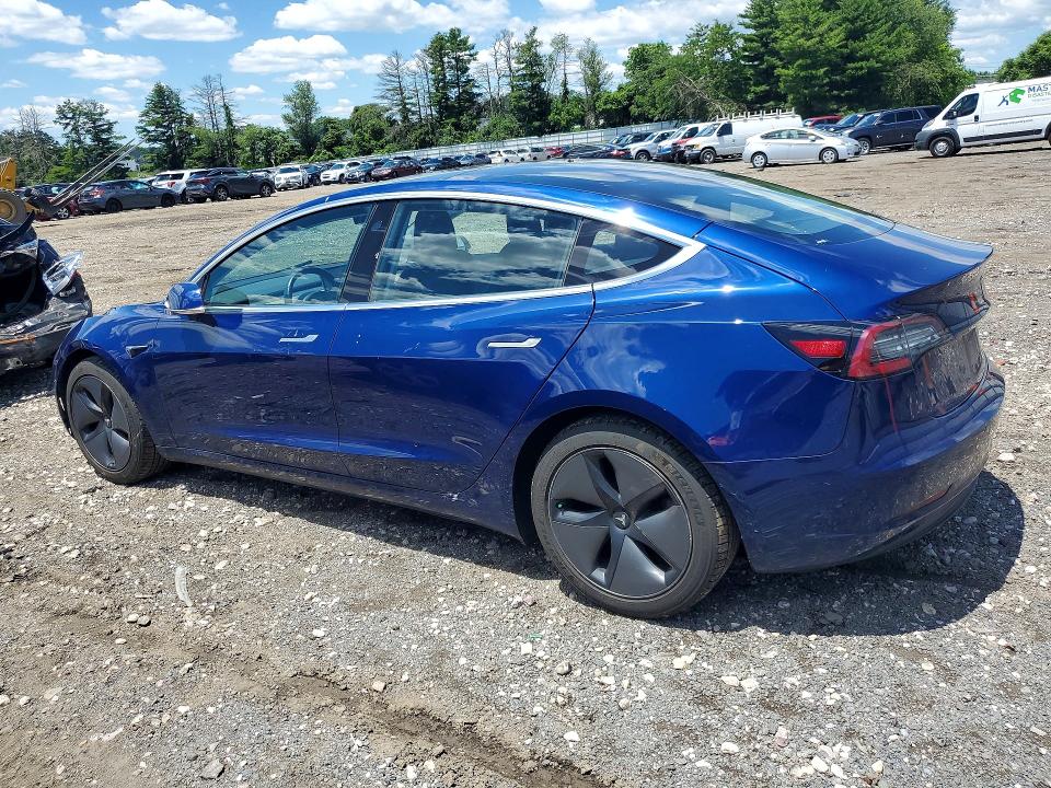 58356676 :رقم المزاد ، 5YJ3E1EB7JF115373 vin ، 2018 Tesla Model 3 مزاد بيع
