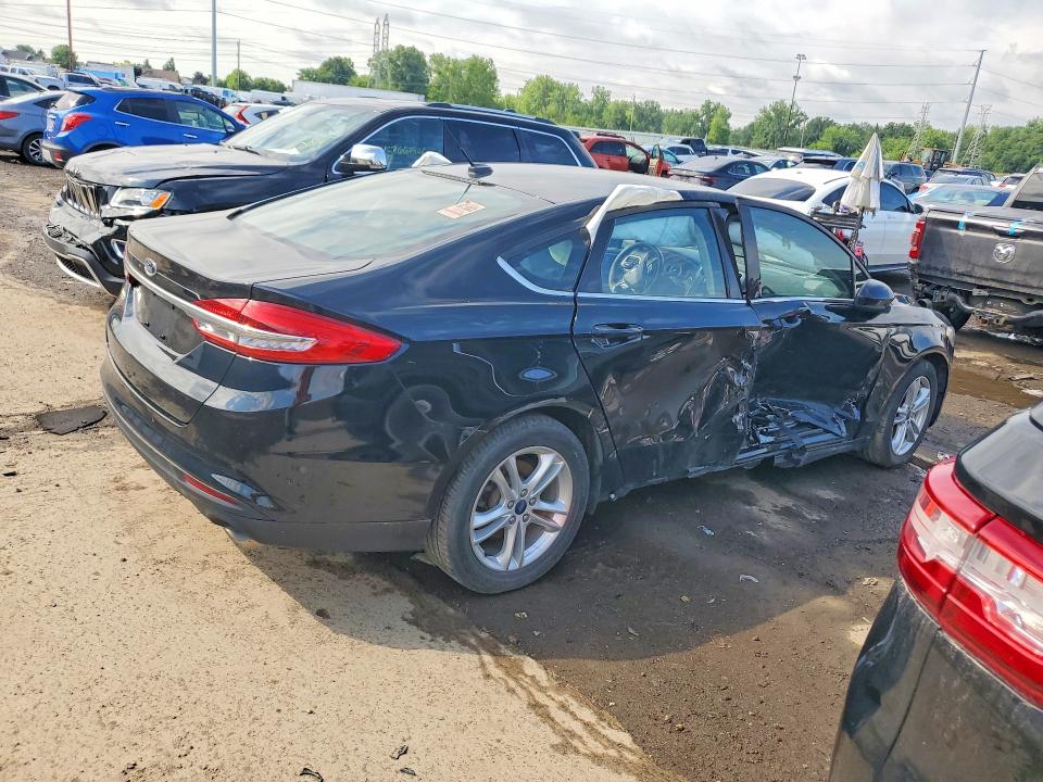 58898726 :رقم المزاد ، 3FA6P0H77JR106430 vin ، 2018 Ford Fusion مزاد بيع