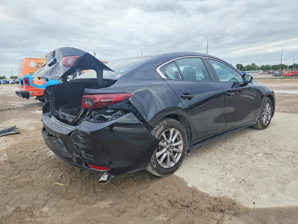 54257906 :رقم المزاد ، JM1BPAA72M1328851 vin ، 2021 Mazda 3 مزاد بيع