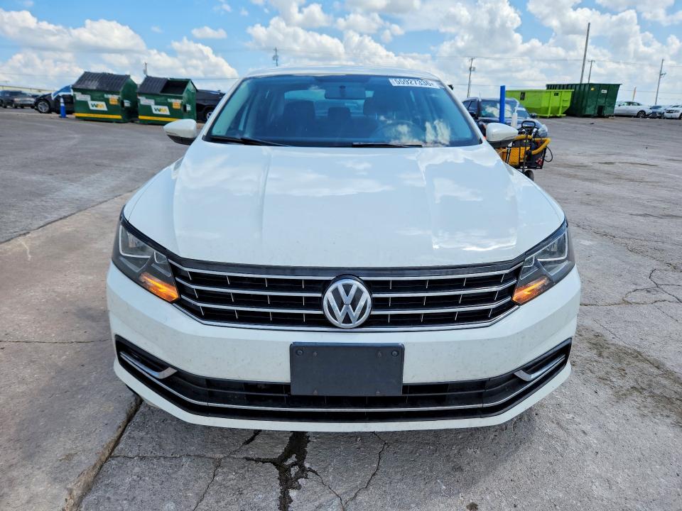 55927336 :رقم المزاد ، 1VWAS7A3XGC034744 vin ، 2016 Volkswagen Passat مزاد بيع
