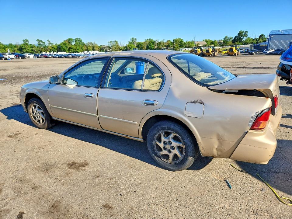 1998 Nissan Maxima მანქანა იყიდება აუქციონზე, vin: JN1CA21A0WM807264, აუქციონის ნომერი: 58378126