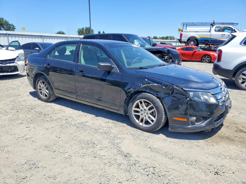 2012 Ford Fusion მანქანა იყიდება აუქციონზე, vin: 3FAHP0GAXCR138037, აუქციონის ნომერი: 55707186