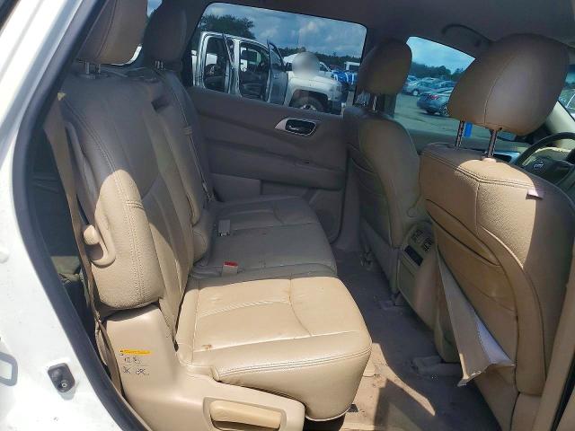 59345666 :رقم المزاد ، 5N1AR2MN9FC701599 vin ، 2015 Nissan Pathfinder مزاد بيع