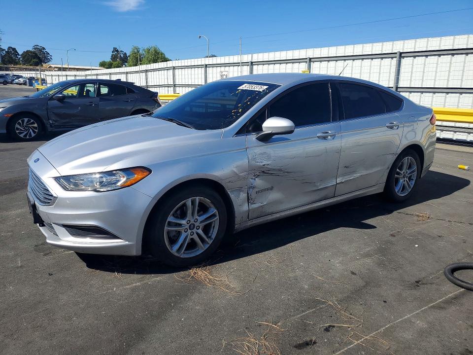 57053376 :رقم المزاد ، 3FA6P0LU6JR224854 vin ، 2018 Ford Fusion مزاد بيع