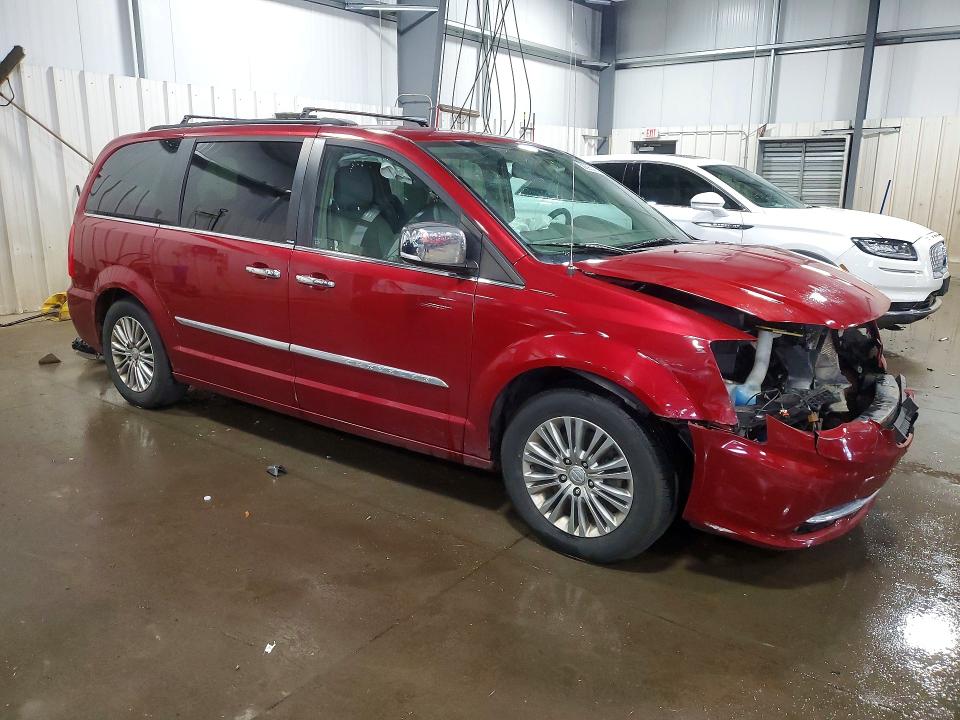 58695326 :رقم المزاد ، 2C4RC1CGXDR756637 vin ، 2013 Chrysler Town & Country مزاد بيع