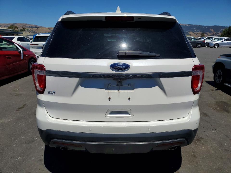 55837186 :رقم المزاد ، 1FM5K7D83HGE25140 vin ، 2017 Ford Explorer مزاد بيع
