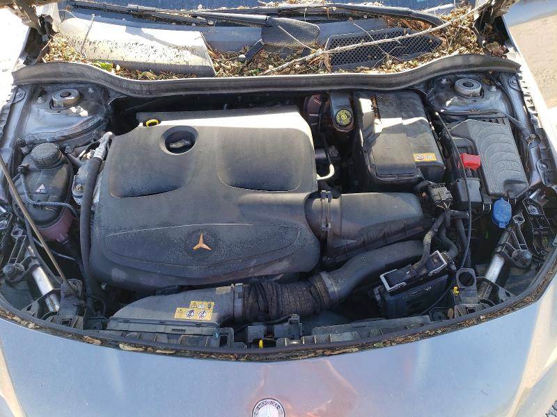56324186 :رقم المزاد ، WDDSJ4EB9FN273544 vin ، 2015 Mercedes-benz Cla مزاد بيع