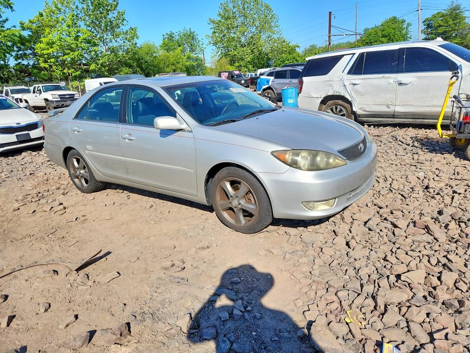 55857446 :رقم المزاد ، 4T1BA32KX5U043214 vin ، 2005 Toyota Camry مزاد بيع