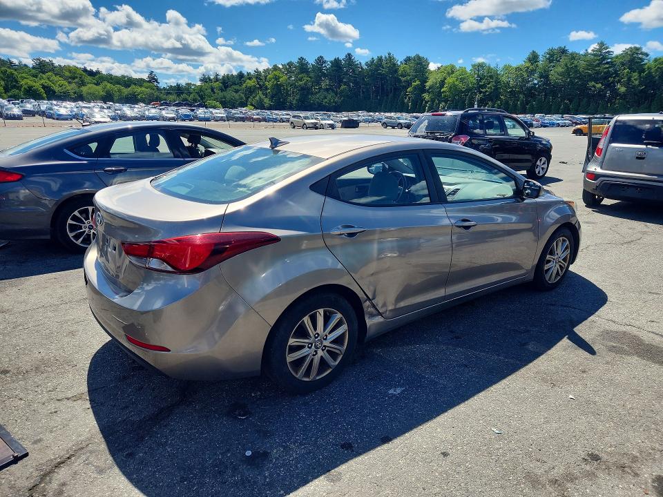 2015 Hyundai Elantra მანქანა იყიდება აუქციონზე, vin: 5NPDH4AE3FH642168, აუქციონის ნომერი: 57387476