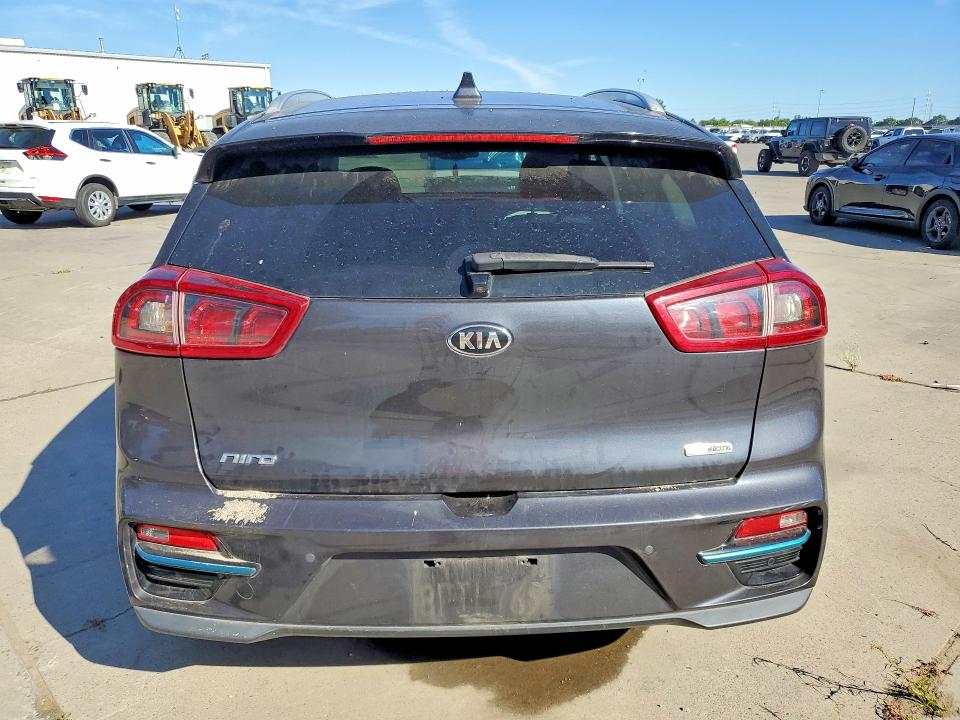 56670056 :رقم المزاد ، KNDCE3LG4K5026549 vin ، 2019 Kia Niro مزاد بيع