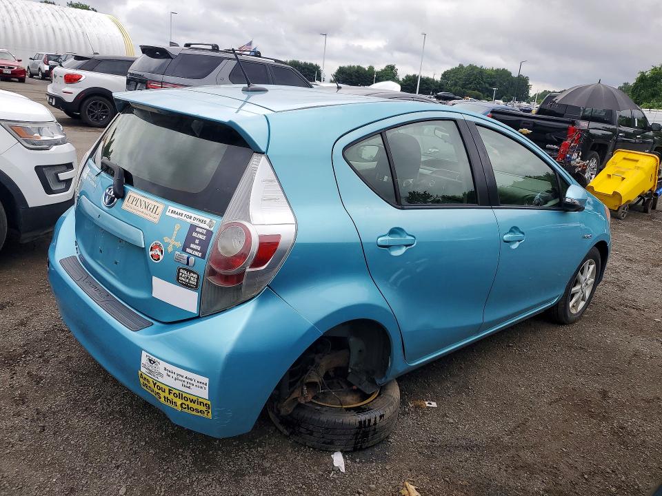 2013 Toyota Prius C მანქანა იყიდება აუქციონზე, vin: JTDKDTB32D1043986, აუქციონის ნომერი: 58945566
