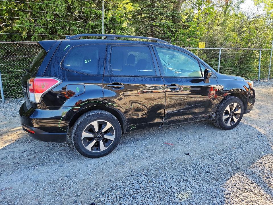 Продаж на аукціоні авто 2017 Subaru Forester, vin: JF2SJAGC1HH496937, номер лоту: 55841426