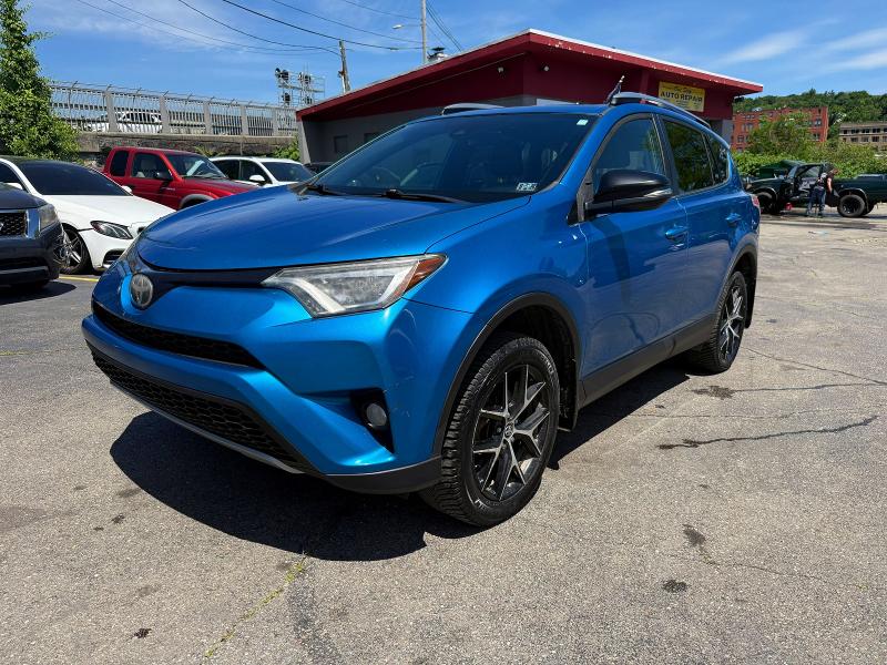 Продажа на аукционе авто 2017 Toyota Rav4, vin: JTMJFREV6HJ715818, номер лота: 57616866