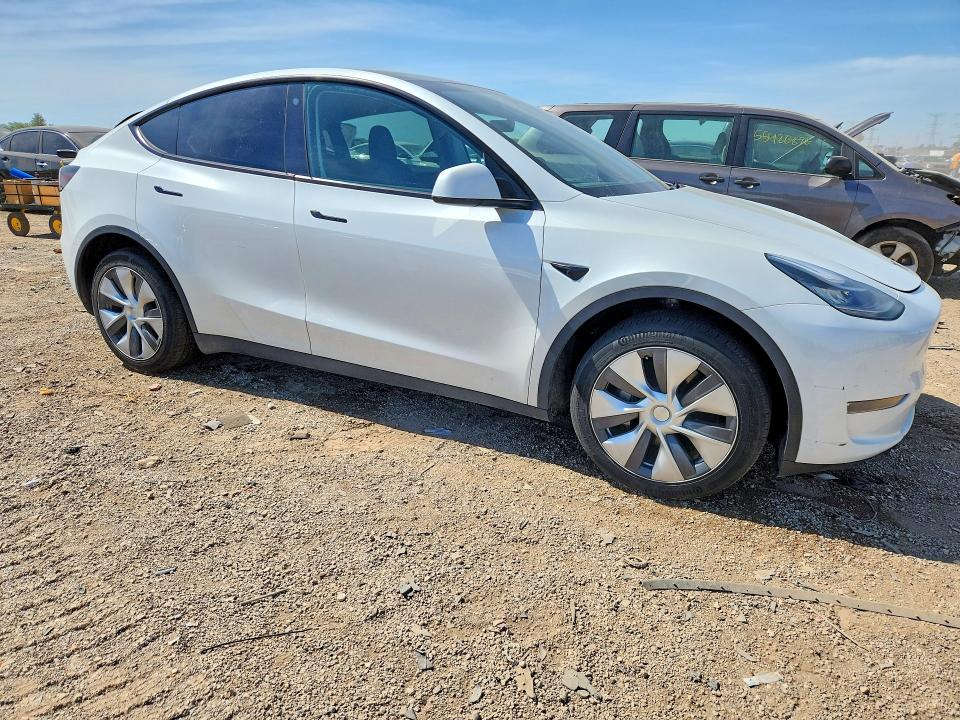 55881426 :رقم المزاد ، 7SAYGDEE6PA041741 vin ، 2023 Tesla Model Y مزاد بيع