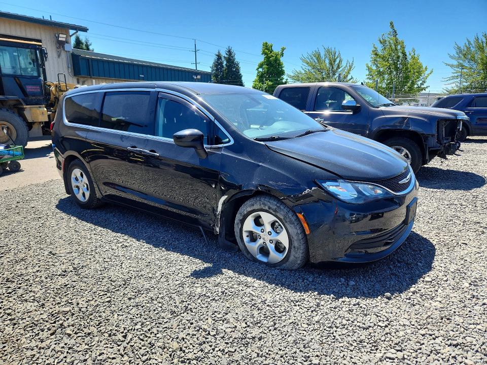 55536986 :رقم المزاد ، 2C4RC1CG7HR747948 vin ، 2017 Chrysler Pacifica مزاد بيع