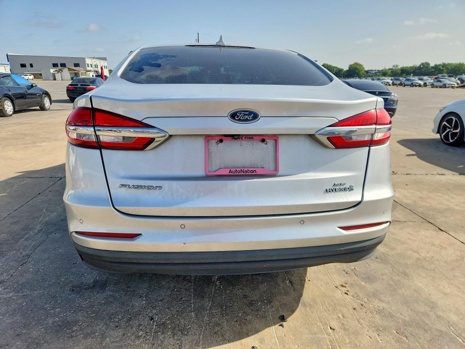 59234306 :رقم المزاد ، 3FA6P0LUXKR147908 vin ، 2019 Ford Fusion مزاد بيع