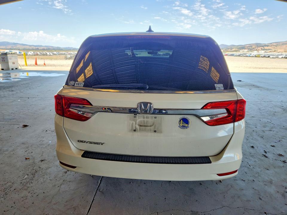 Продажа на аукционе авто 2018 Honda Odyssey, vin: 5FNRL6H70JB043386, номер лота: 57627066