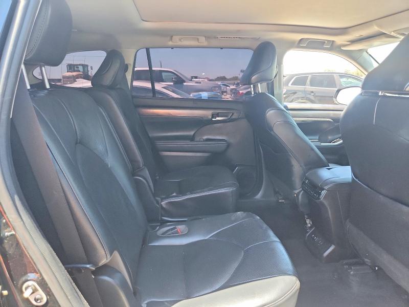 Продаж на аукціоні авто 2021 Toyota Highlander, vin: 5TDEBRCHXMS064166, номер лоту: 58486526