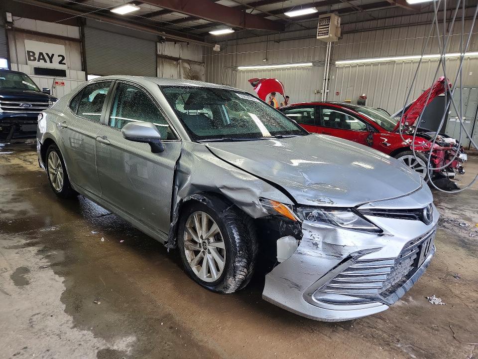 2021 Toyota Camry მანქანა იყიდება აუქციონზე, vin: 4T1C11AKXMU613673, აუქციონის ნომერი: 55634806