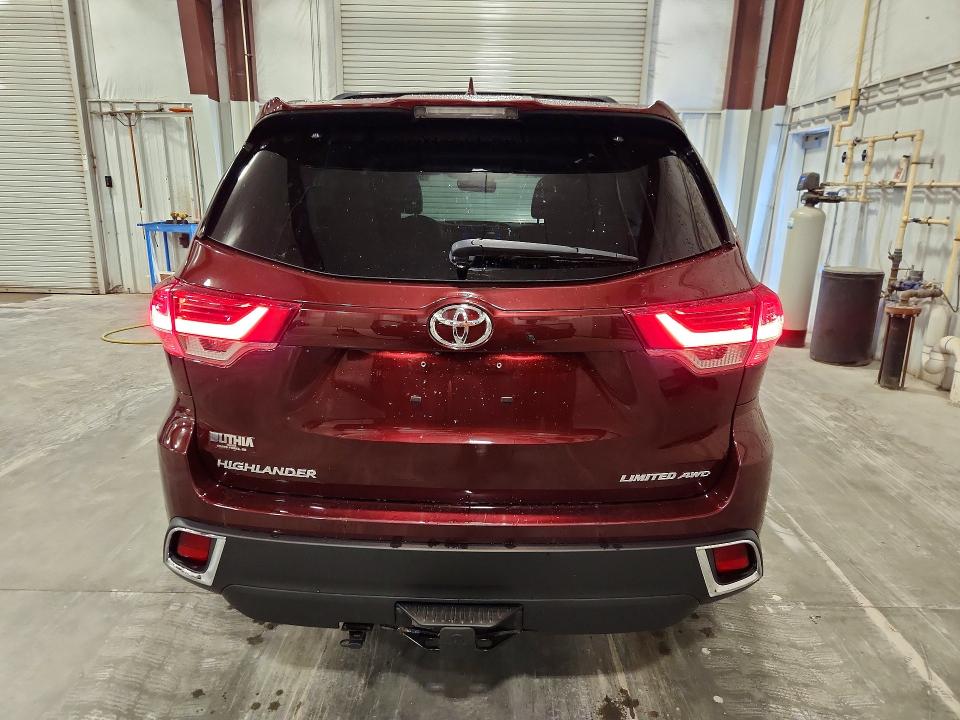 54600126 :رقم المزاد ، 5TDDZRFH3JS492188 vin ، 2018 Toyota Highlander مزاد بيع
