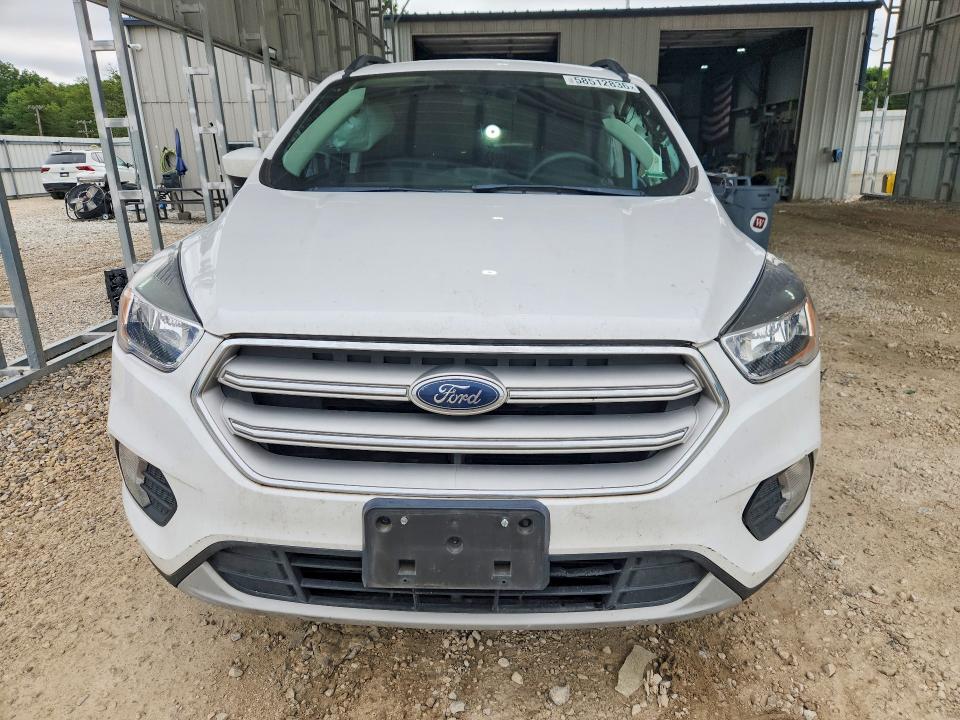 58512836 :رقم المزاد ، 1FMCU9GD0JUC78448 vin ، 2018 Ford Escape مزاد بيع