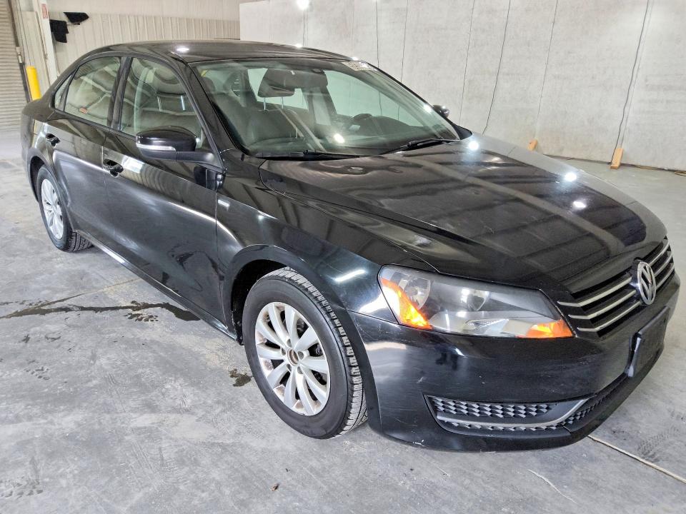 59300566 :رقم المزاد ، 1VWAH7A31EC018900 vin ، 2014 Volkswagen Passat مزاد بيع