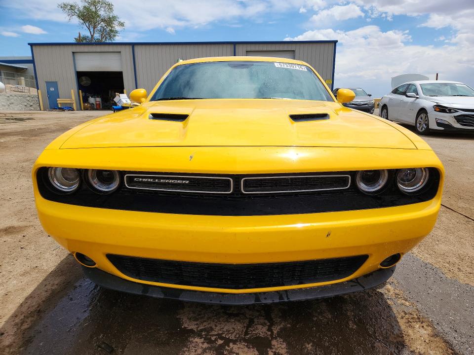 57330716 :رقم المزاد ، 2C3CDZAGXJH200127 vin ، 2018 Dodge Challenger مزاد بيع