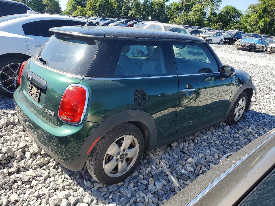 55101836 :رقم المزاد ، WMWXP5C50G2D15247 vin ، 2016 Mini Cooper مزاد بيع