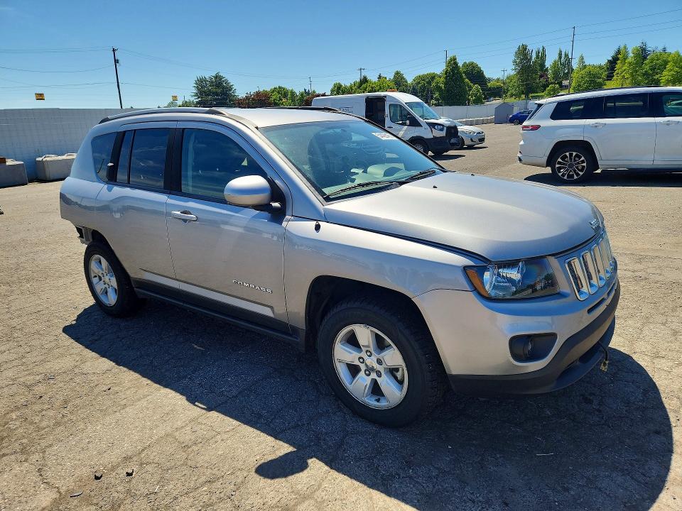 2016 Jeep Compass მანქანა იყიდება აუქციონზე, vin: 1C4NJCEA6GD755372, აუქციონის ნომერი: 54428486