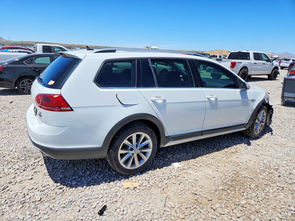 56711466 :رقم المزاد ، 3VWH17AU1HM536486 vin ، 2017 Volkswagen Golf Alltrack مزاد بيع