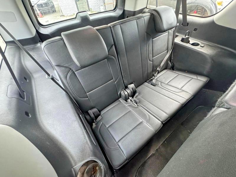 58173586 :رقم المزاد ، 1GNSKHKC9JR267568 vin ، 2018 Chevrolet Suburban مزاد بيع