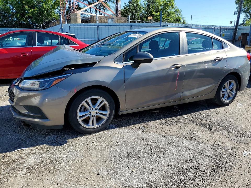 2017 Chevrolet Cruze მანქანა იყიდება აუქციონზე, vin: 1G1BE5SMXH7132394, აუქციონის ნომერი: 56844866